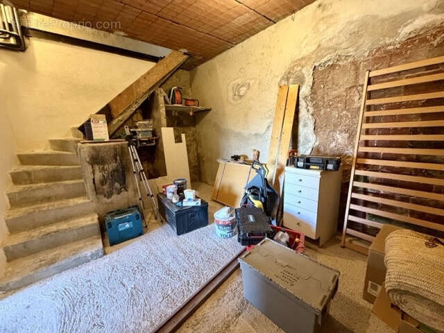 Maison à EGUILLES