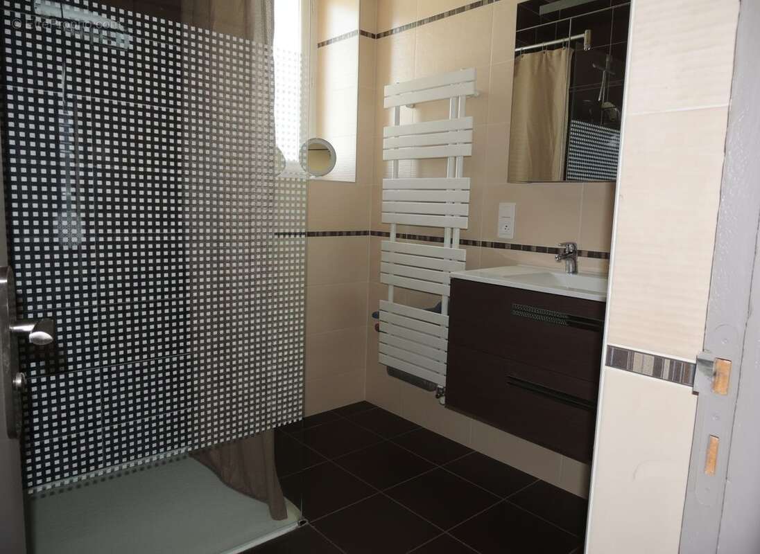 Maison 121 m² à Villefranche-De-Rouergue  - photo 7