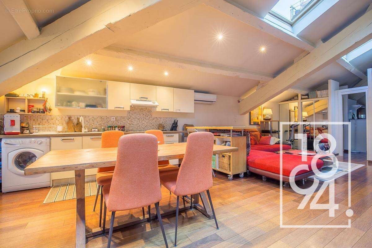 Appartement à MARSEILLE-6E