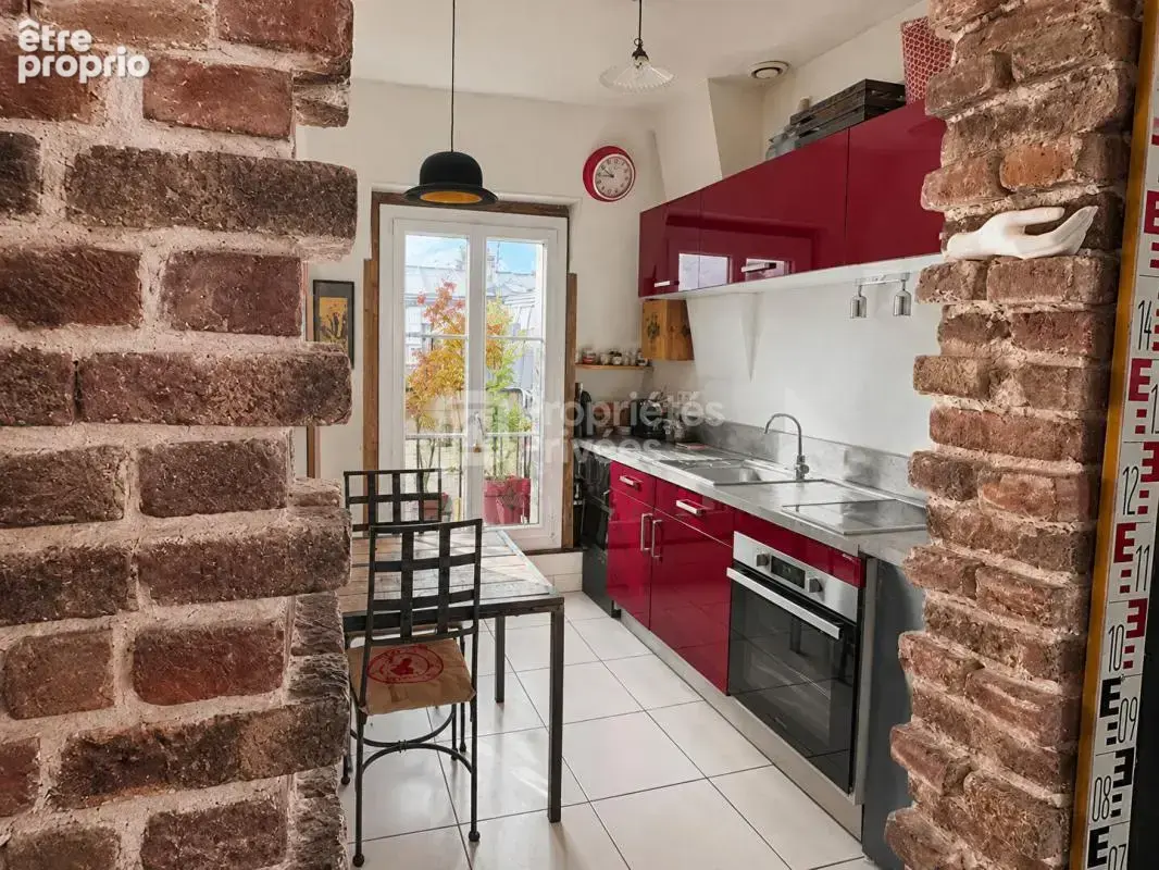 75009 PARIS - Quartier Martyrs-Lorette-Cadet- Appartement lumineux, traversant avec 6  balcons et belle vue - photo 6