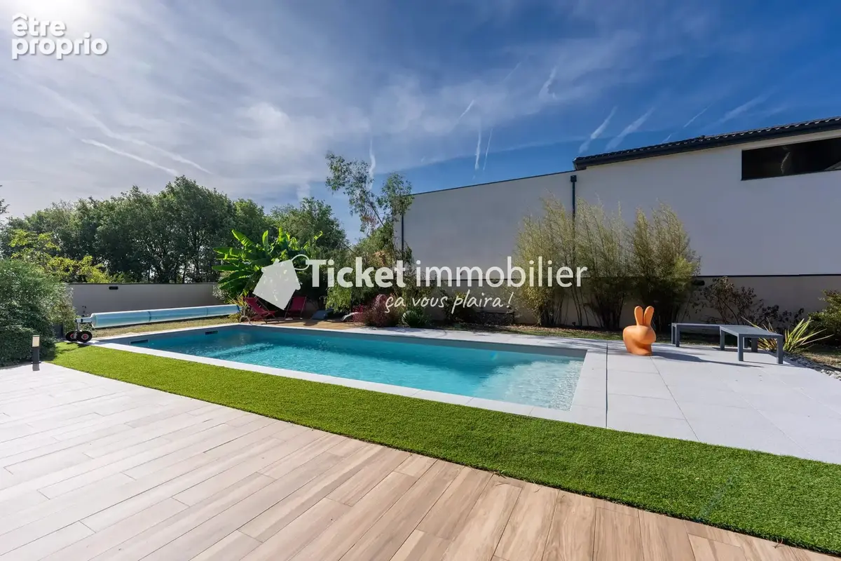 Villa 7 pièces de 304,16m2 avec piscine, carport hors couloir aérien - photo 22
