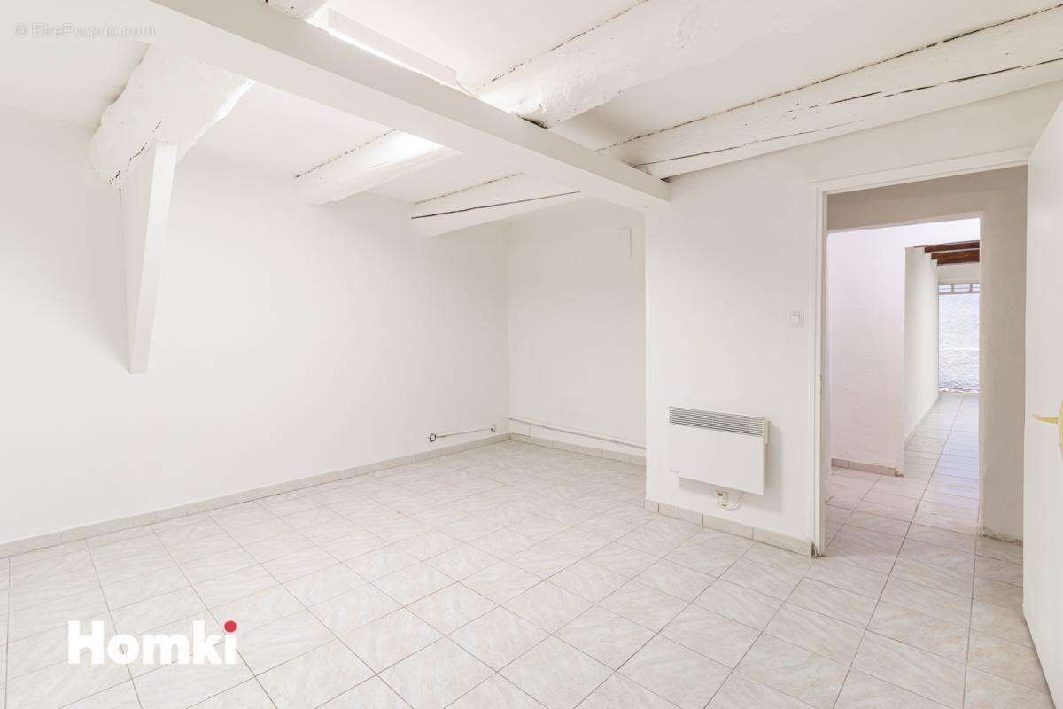 Appartement à MARSEILLE-6E