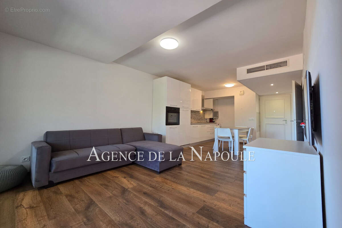 Appartement à THEOULE-SUR-MER