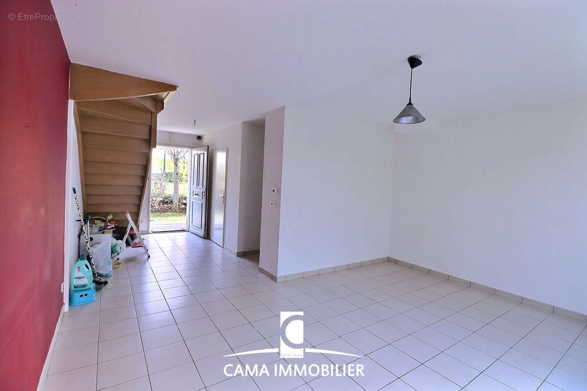 Maison à FONTENAY-LE-FLEURY