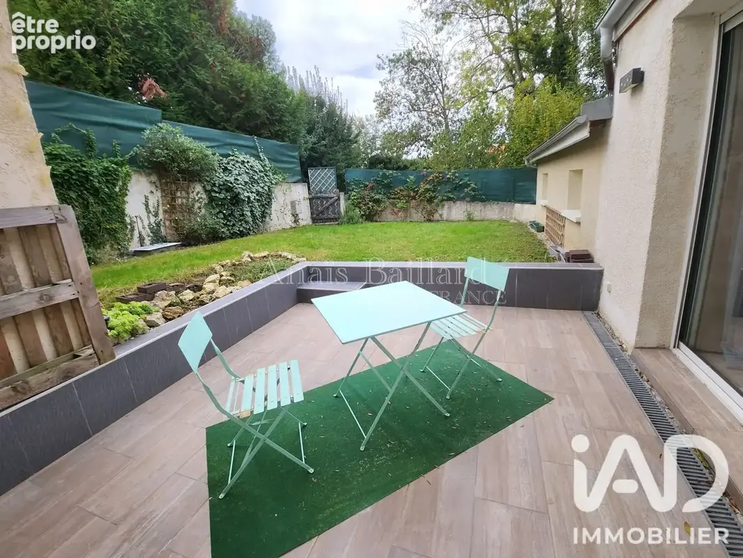 Photo 1 - Appartement à COMBS-LA-VILLE