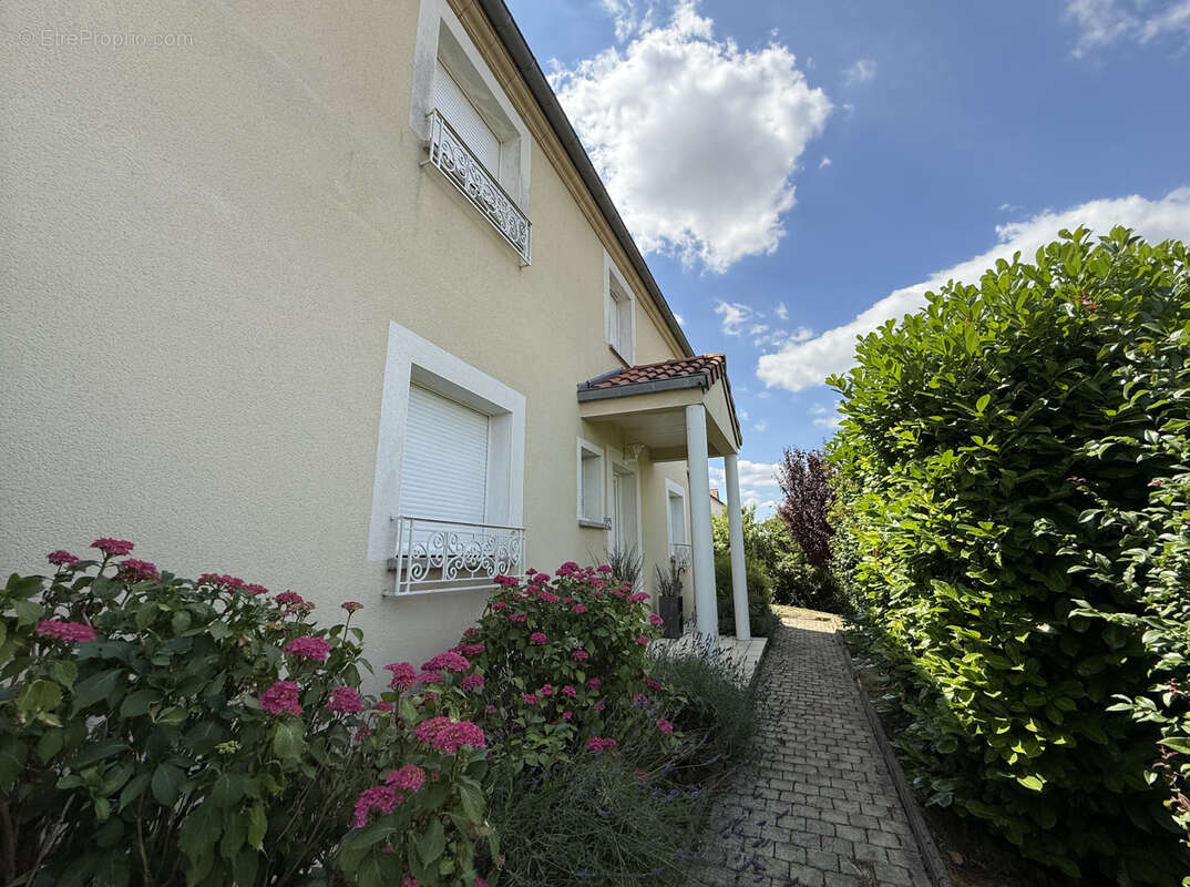 Maison t7 184m2, piscine, vittel - photo 18