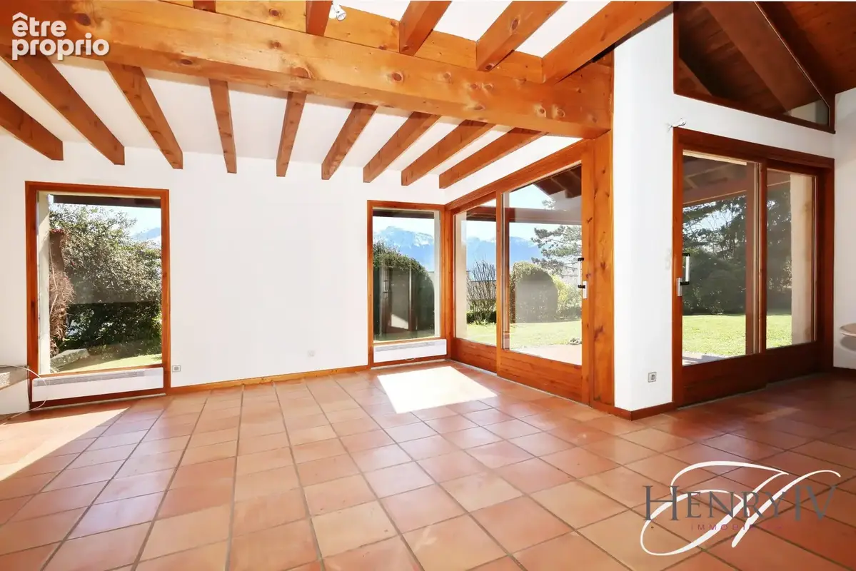 Maison 120 m² à Saint-Ismier  - photo 3