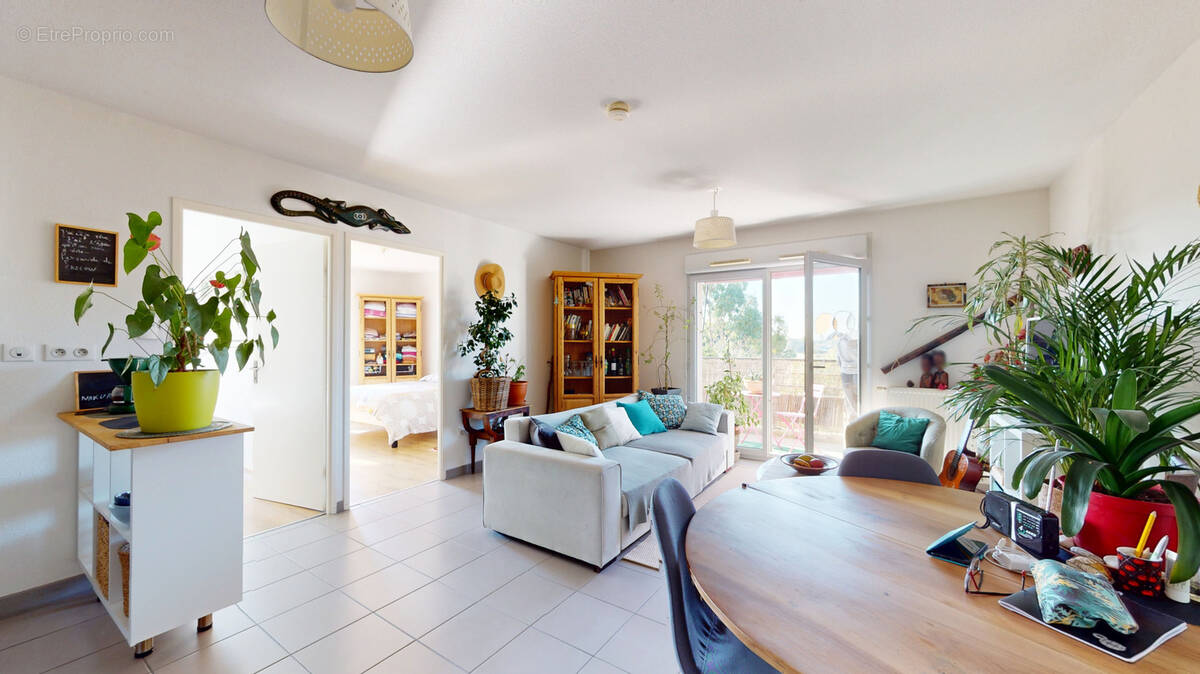 Appartement à CORNEBARRIEU