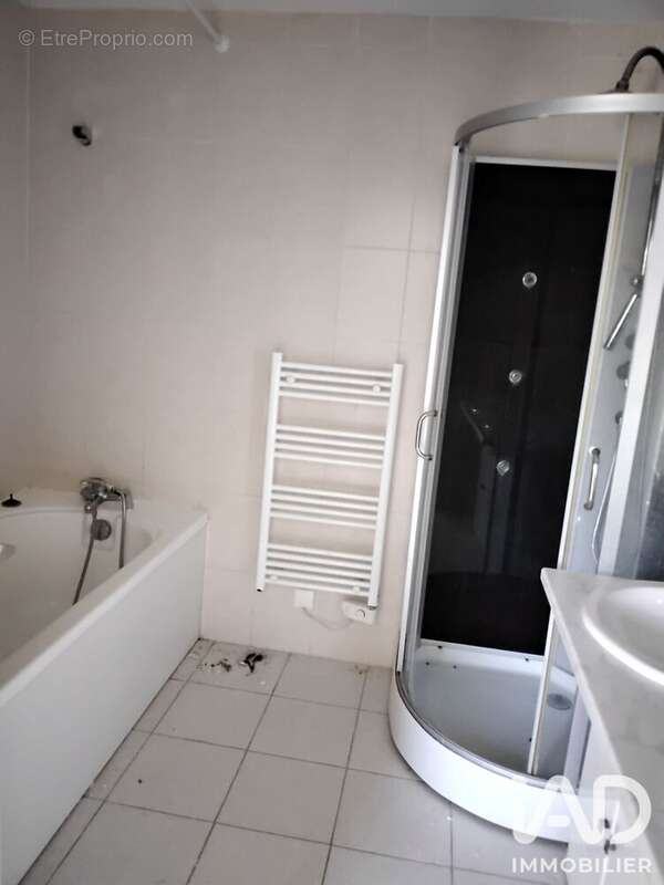 Maison 67 m² à Montreuil-Bellay  - photo 6