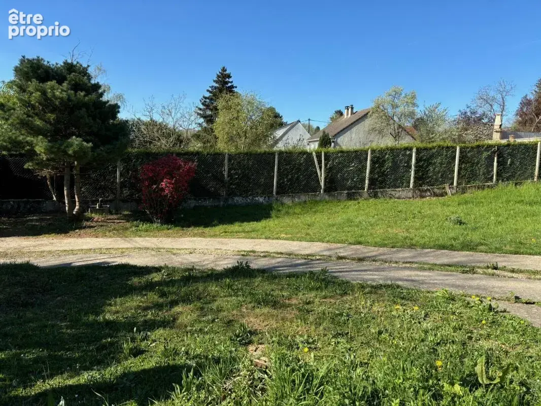 Terrain à LA FERTE-SOUS-JOUARRE