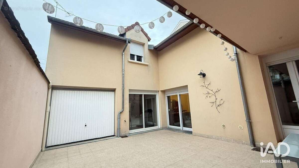 Photo 2 - Maison à REIMS