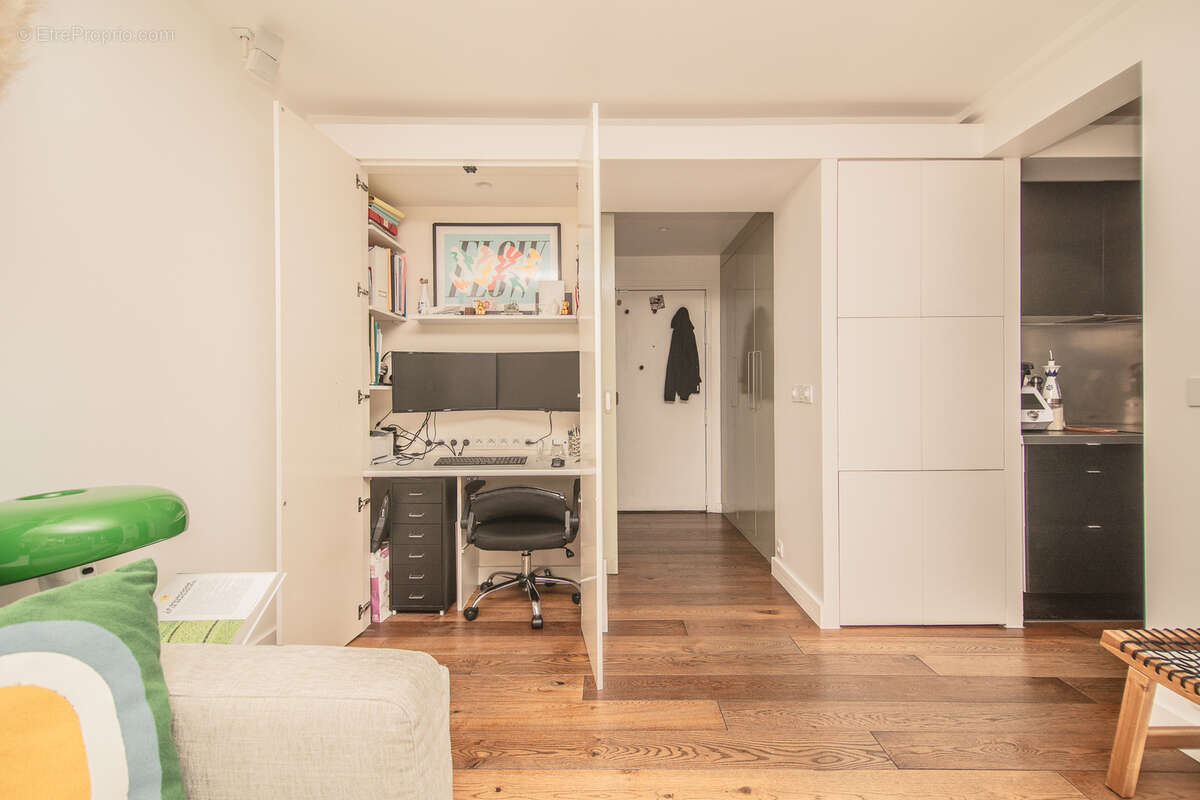 Appartement à PARIS-10E