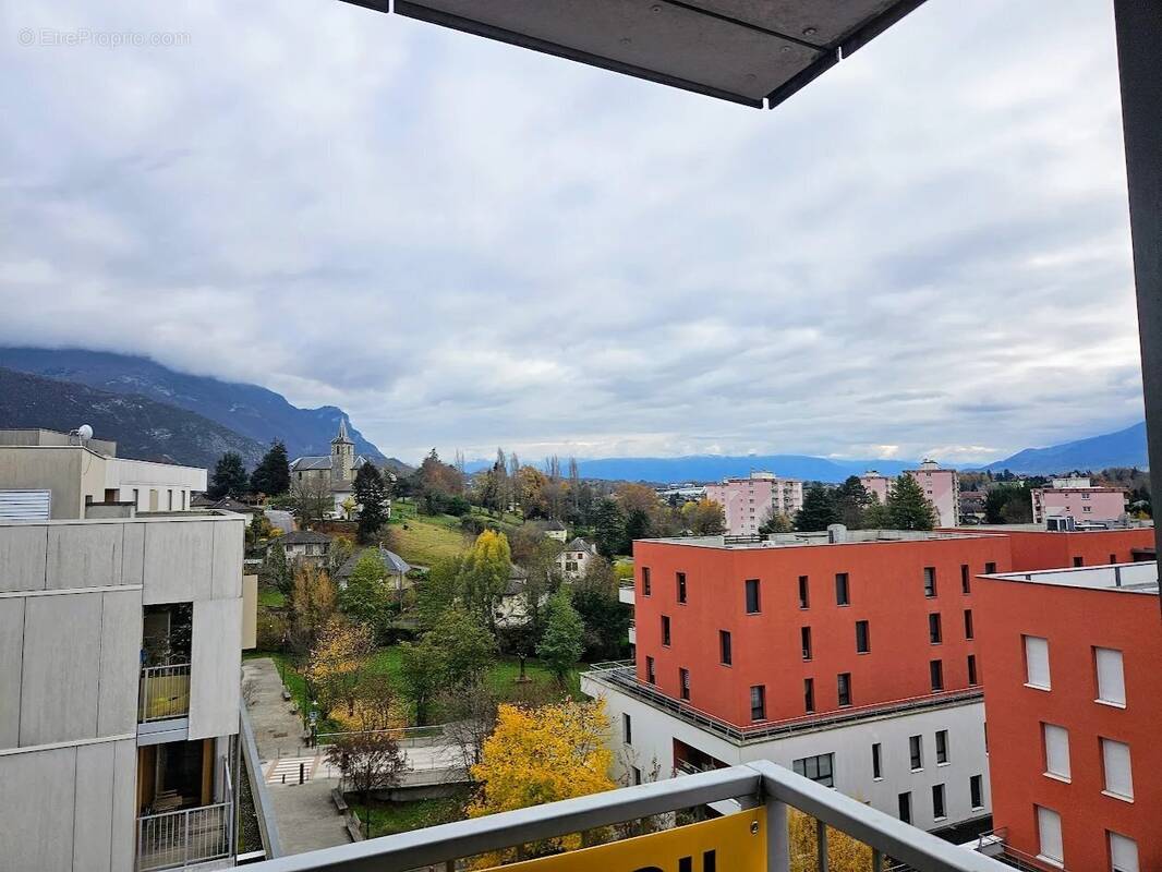 Appartement à LA RAVOIRE