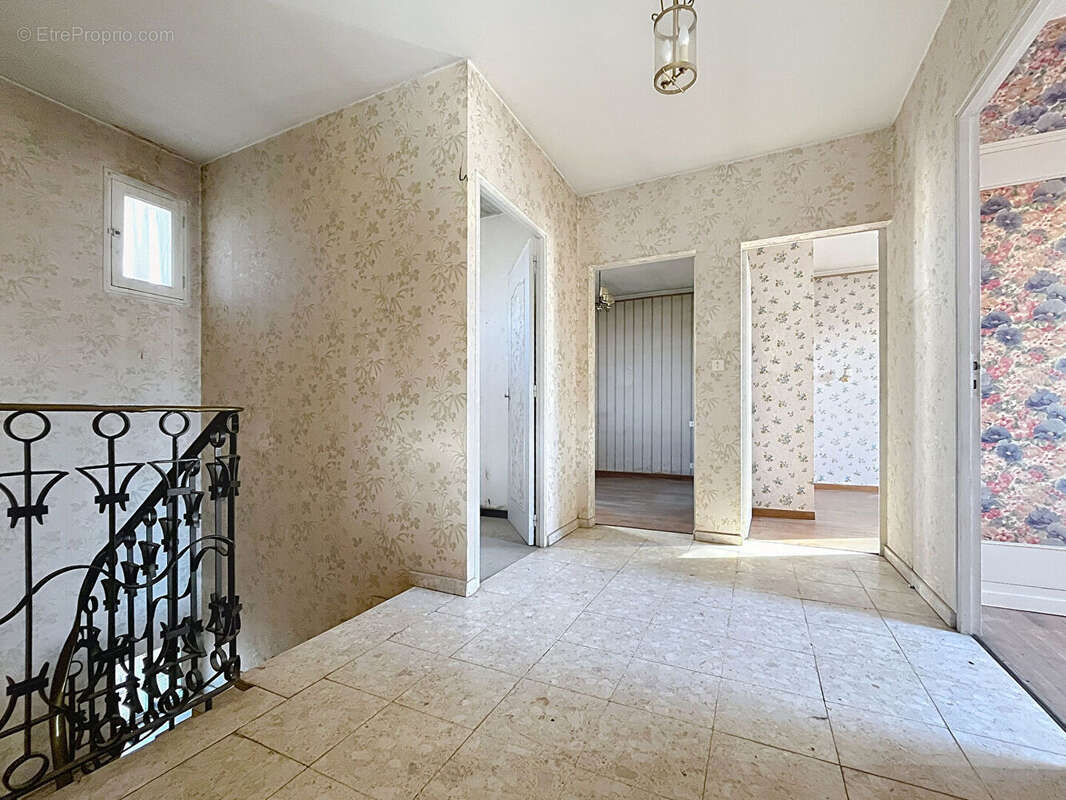 Maison à CASTELGINEST