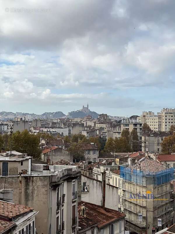 Appartement à MARSEILLE-4E