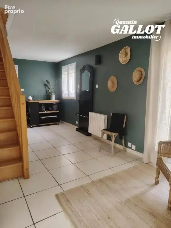 Charmante longère en pierre et sa dépendance – emplacement privilégié au cœur de ploeren 546 000 € fai  187 m²  7 pièces  4 cham - photo 7