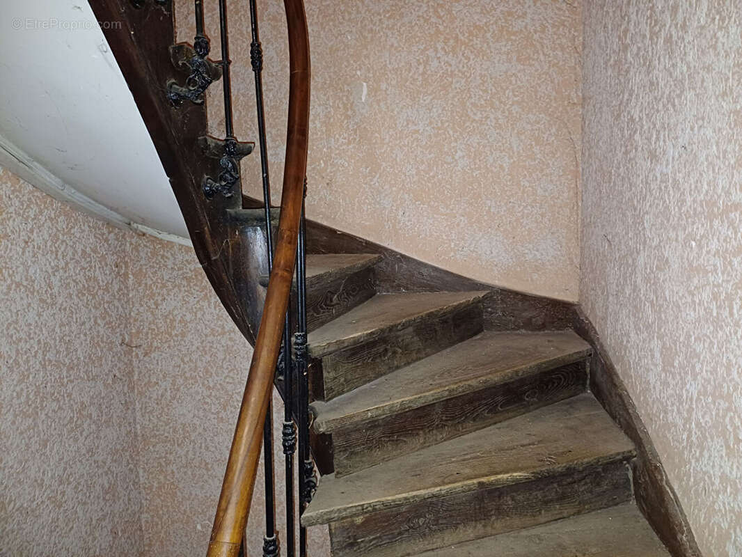 Appartement à BAGNAC-SUR-CELE