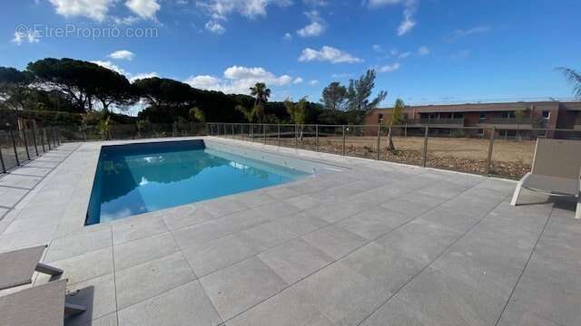 Appartement clé en main – Résidence de 2026 avec piscine et stationnement privatif - photo 3