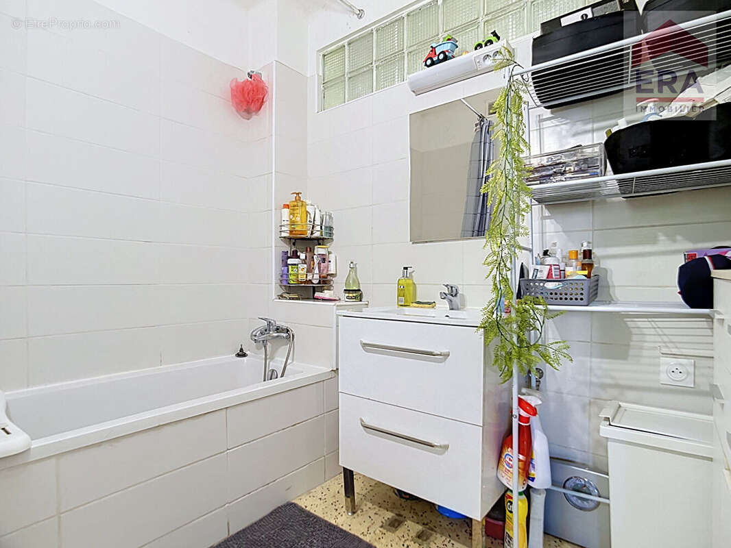 Appartement à MARSEILLE-9E