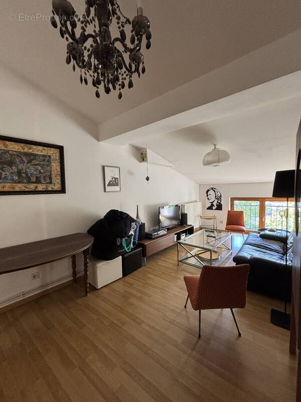 Appartement à SAINT-ETIENNE