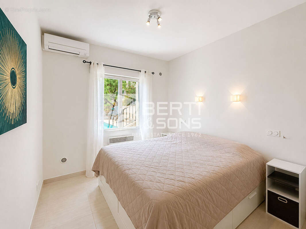Exclusivite mandelieu appartement 3p 65m2 et 61m2 de terrasse vue mer - piscine - photo 10
