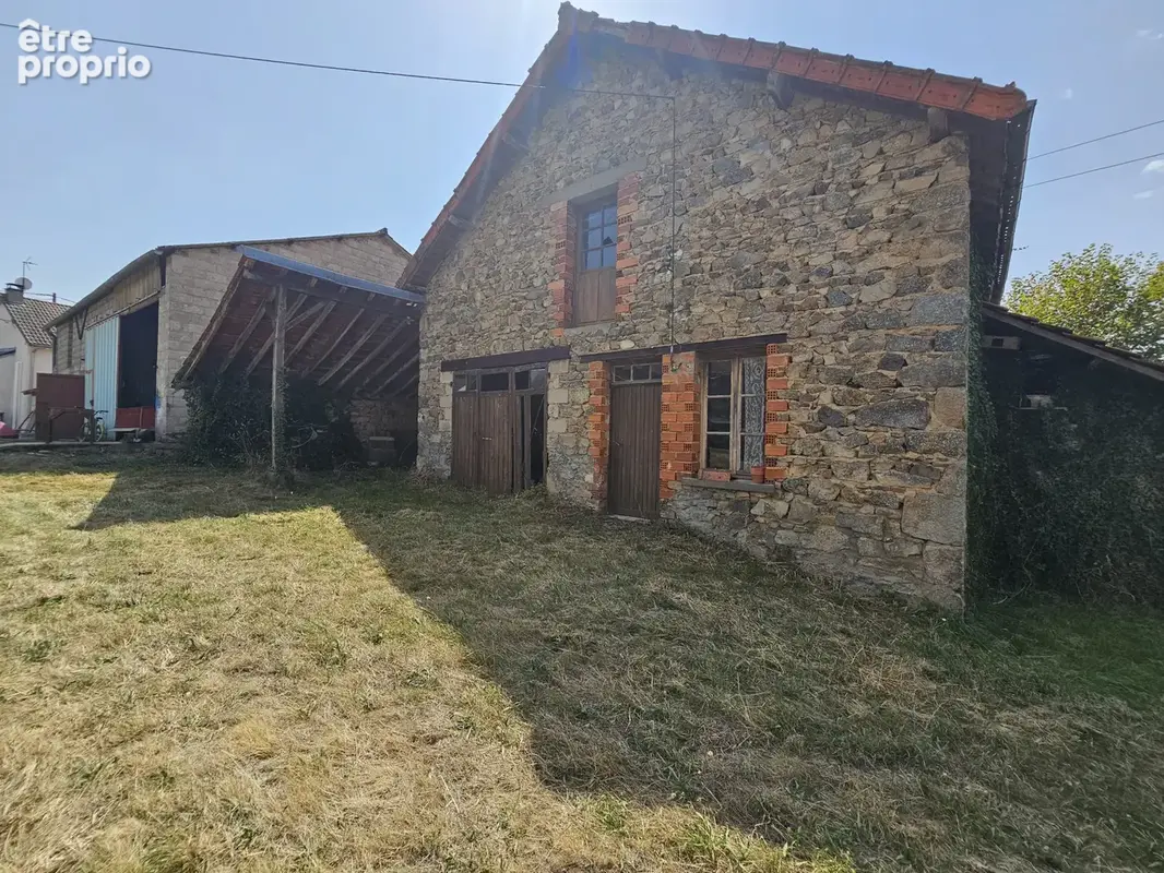 Ancienne ferme à rénover avec grange et  dépendances - photo 5
