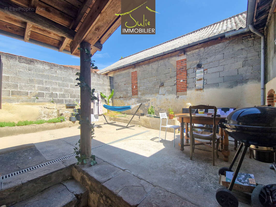Special investisseur immeuble a bressuire - photo 12
