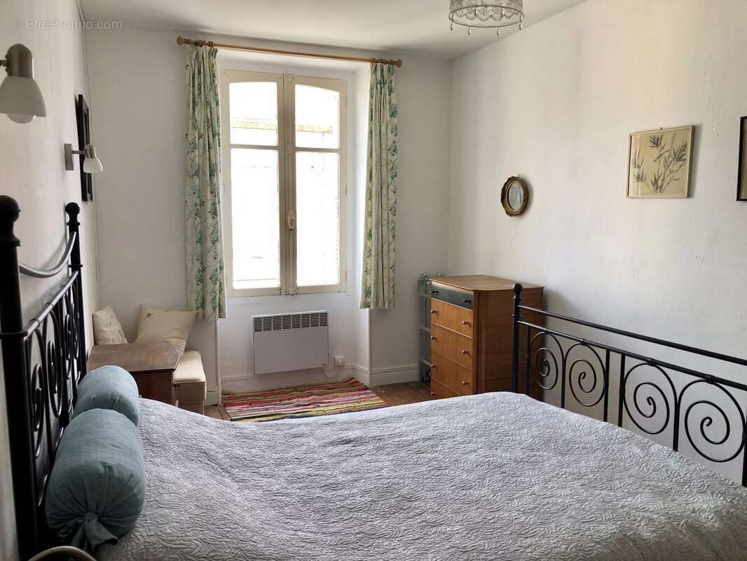 Maison à LUSSAC-LES-EGLISES