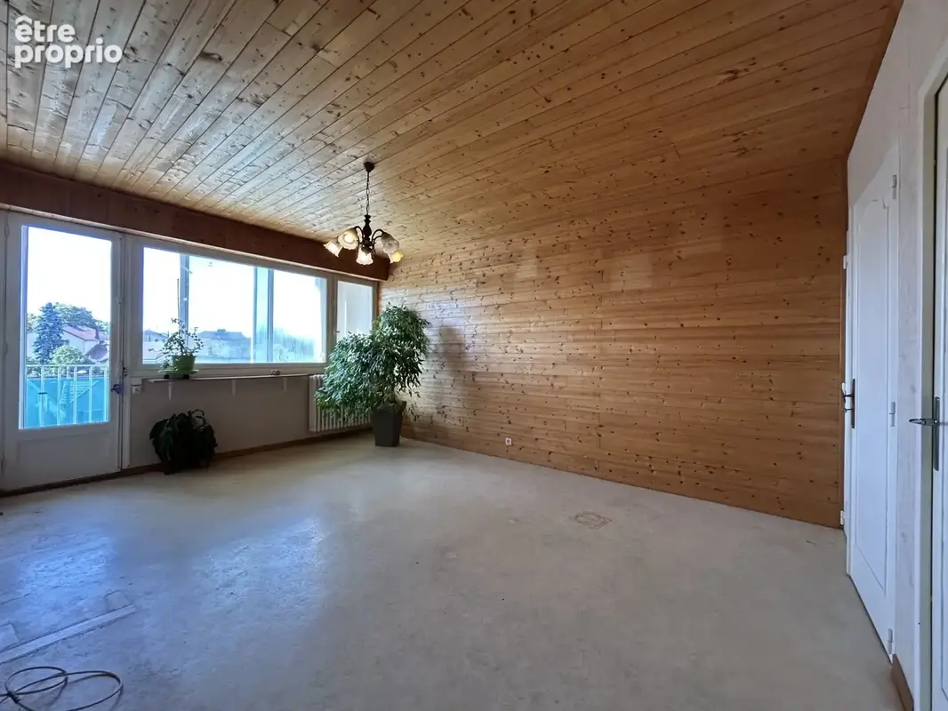 Appartement 4 pièces 74 m² à vendre à Besancon (25000) - photo 2