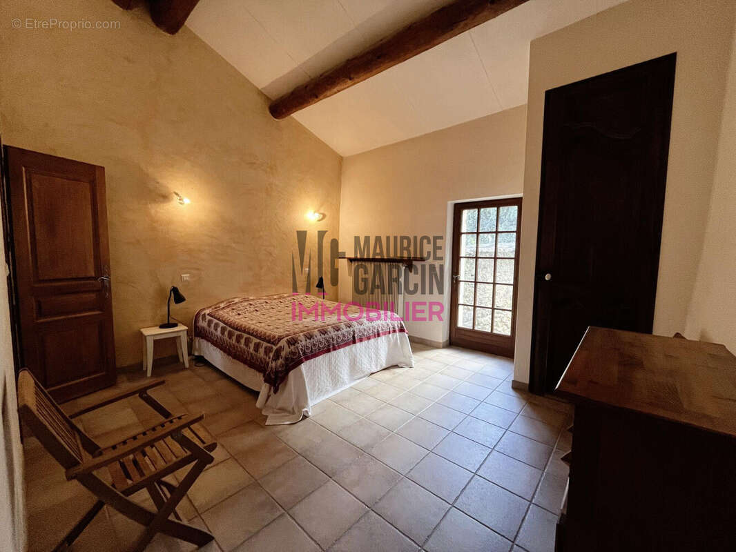 Maison à CABRIERES-D&#039;AVIGNON