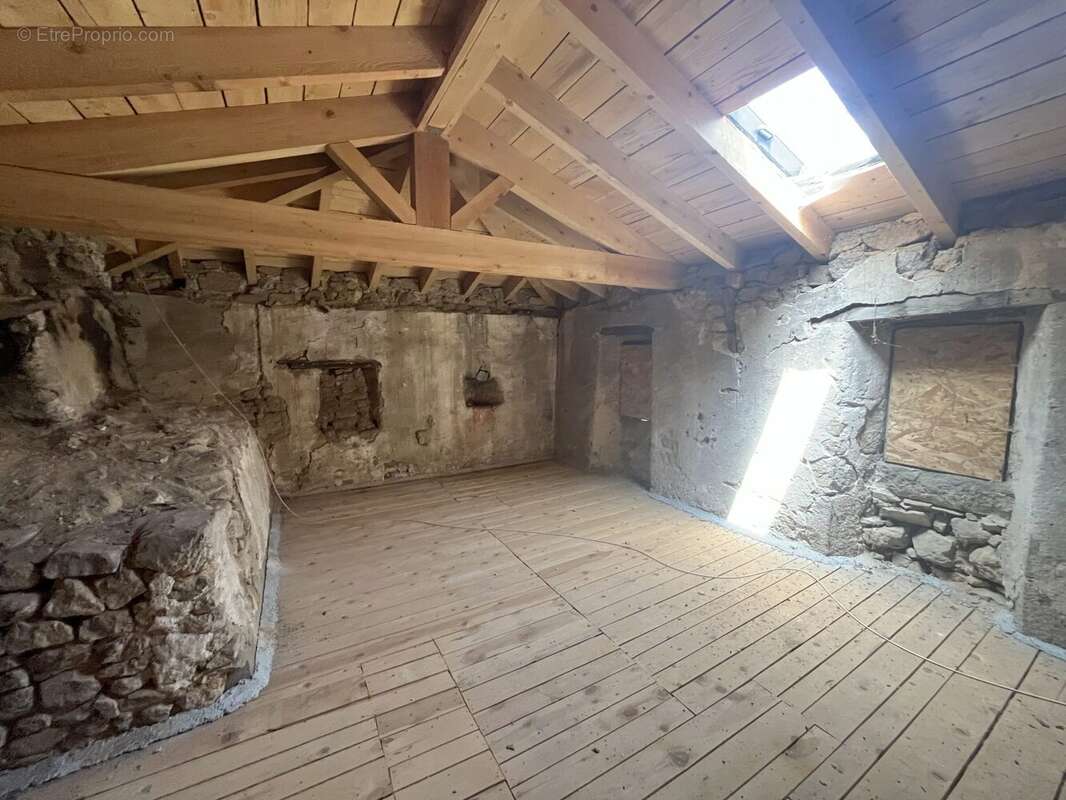 Etage au-dessus de la cuisine