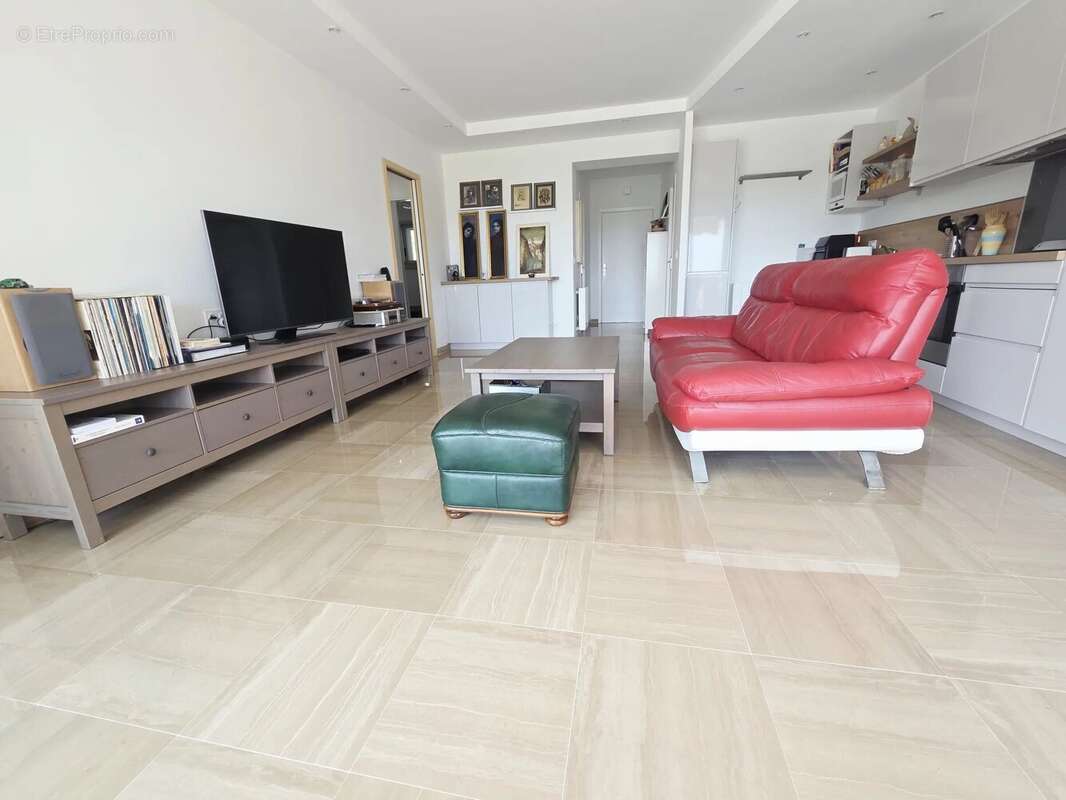 Appartement à VILLENEUVE-LOUBET