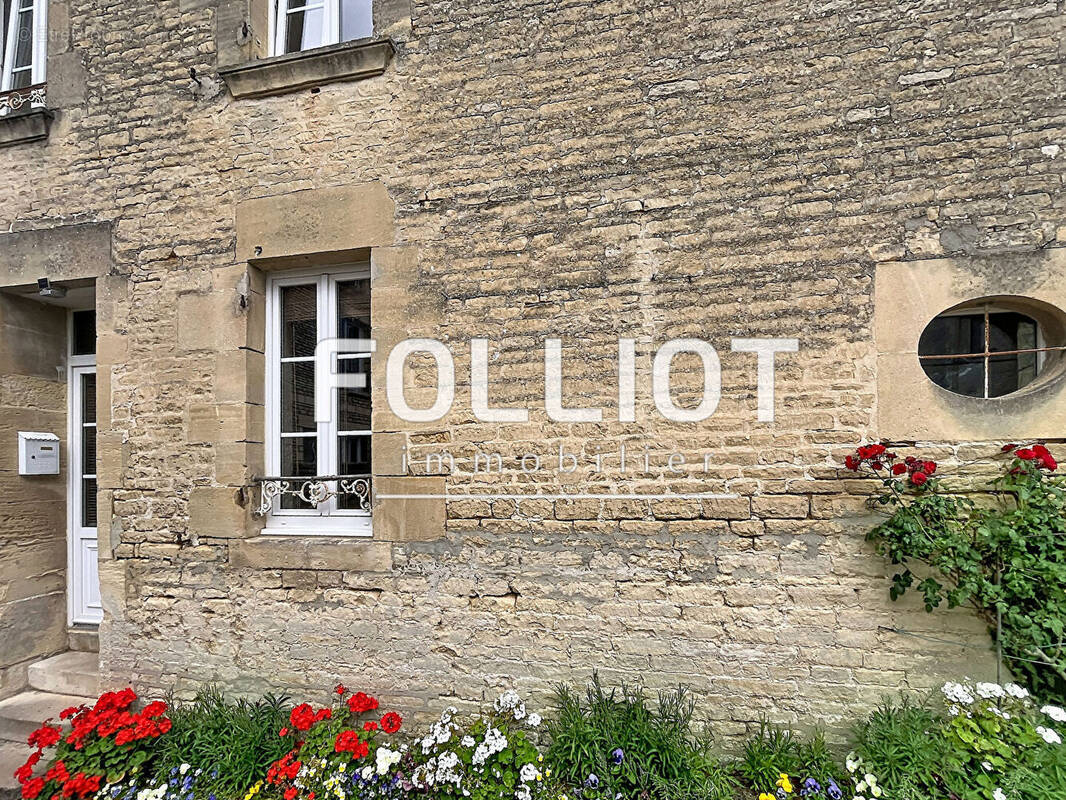 Maison à THAON