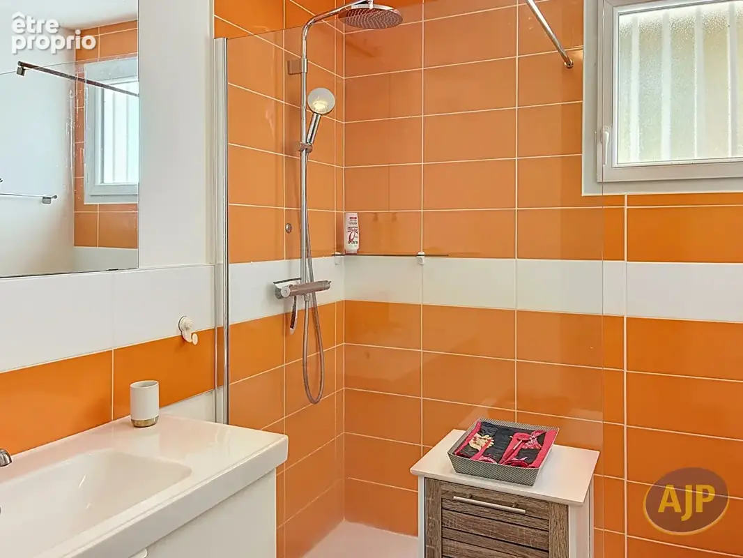 Maison plain-pied 3 chambres BERRIC - photo 10