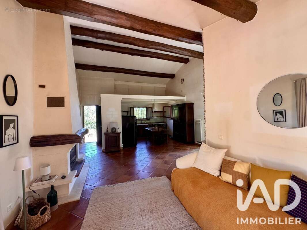 Maison 113 m² à La Garde-Freinet  - photo 5