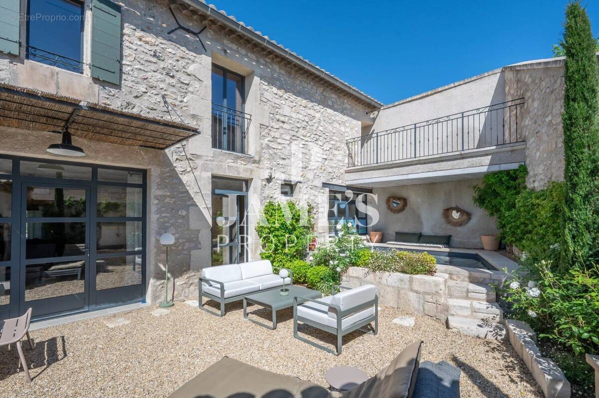 Maison à SAINT-REMY-DE-PROVENCE