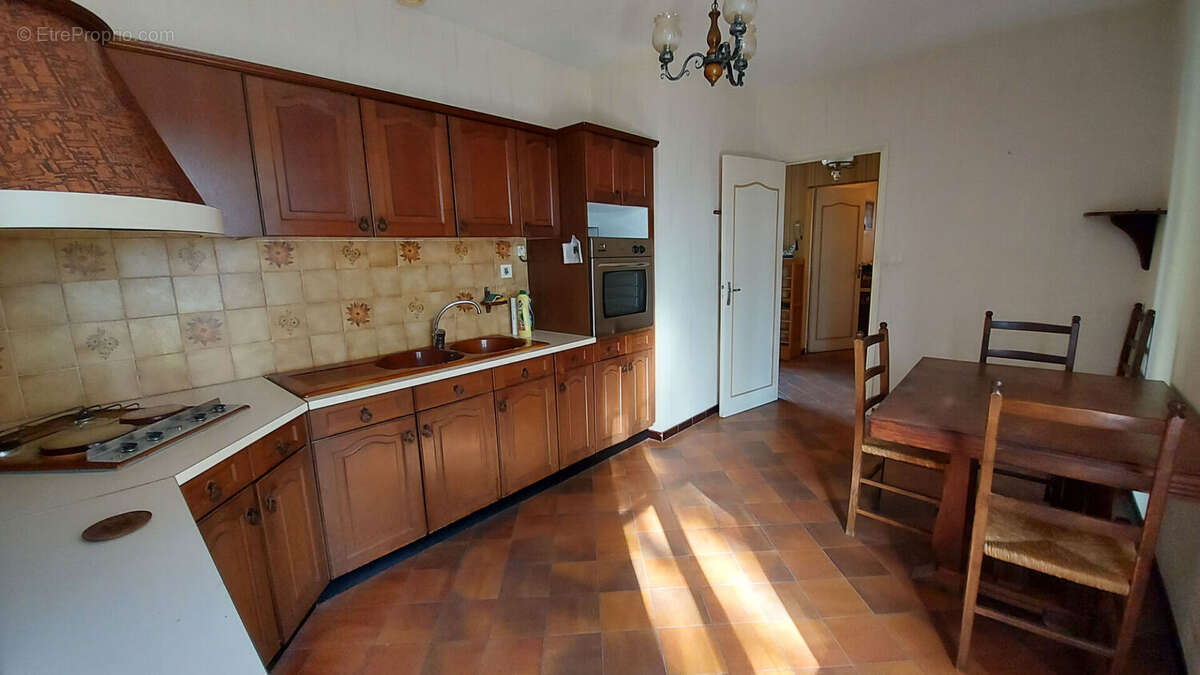 Maison à BEAUZELLE