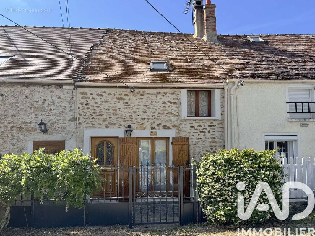 Photo 1 - Maison à GUIGNES