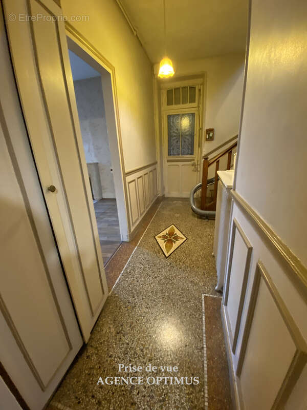 Maison à VILLENEUVE-LA-GUYARD