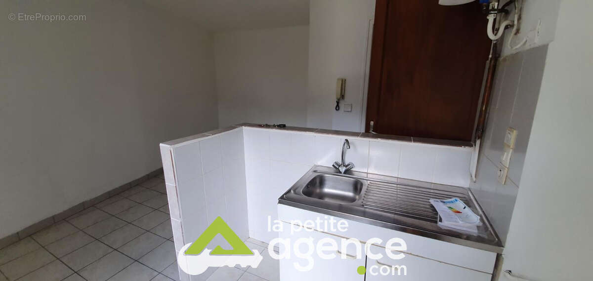 IMMEUBLE LOCATIF composé de 3 Appartements - photo 7
