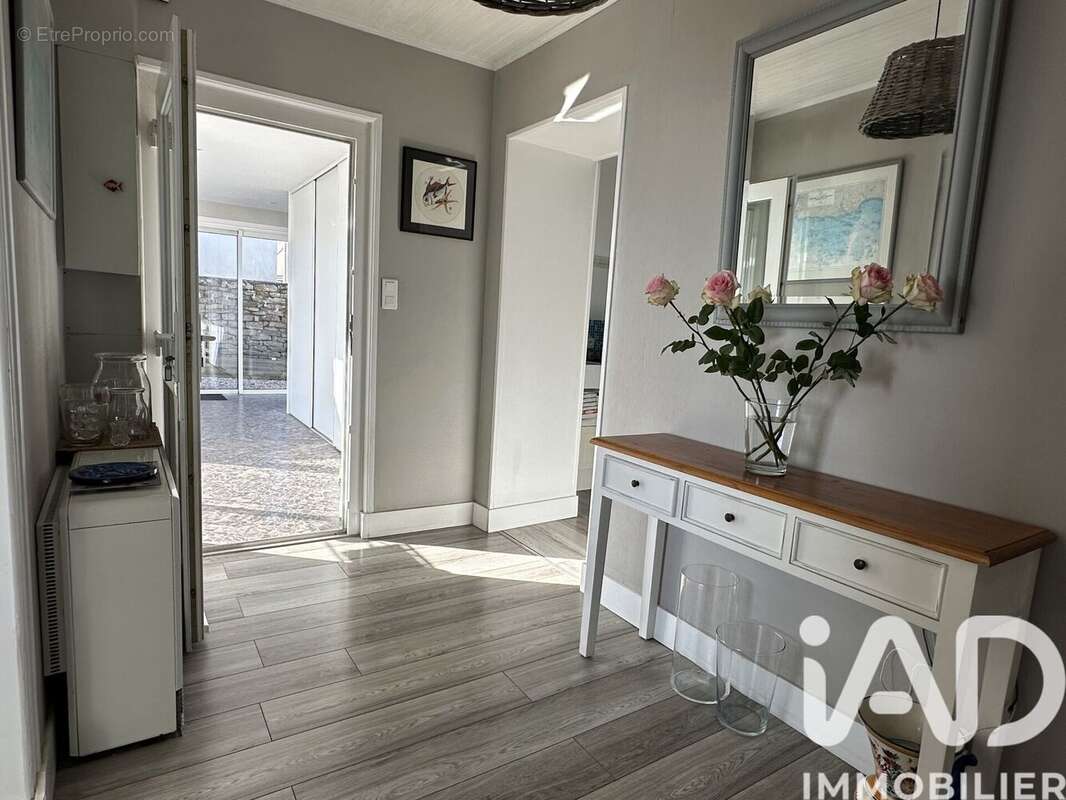 Maison 116 m² à Treffiagat  - photo 3