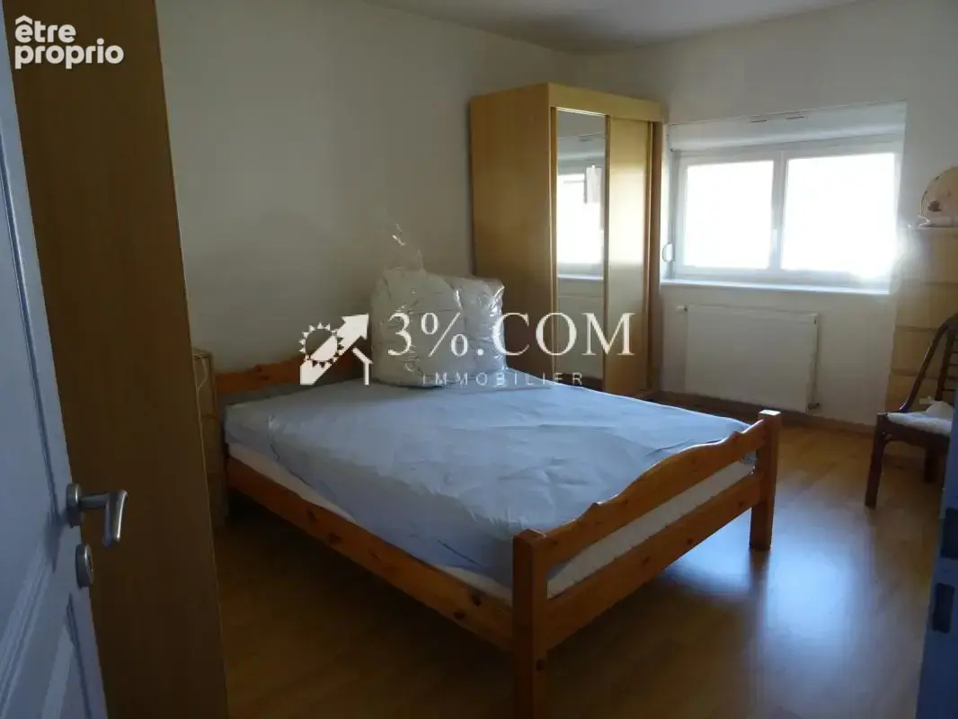 2 maisons pour les prix d'une : Maison familiale  de 1186 m2 - photo 12
