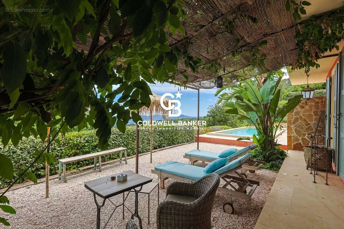 Confort, vue & authenticité et seulement 25 minutes de ST TROPEZ - photo 70