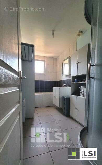 Maison 95 m² à Maubeuge  - photo 6