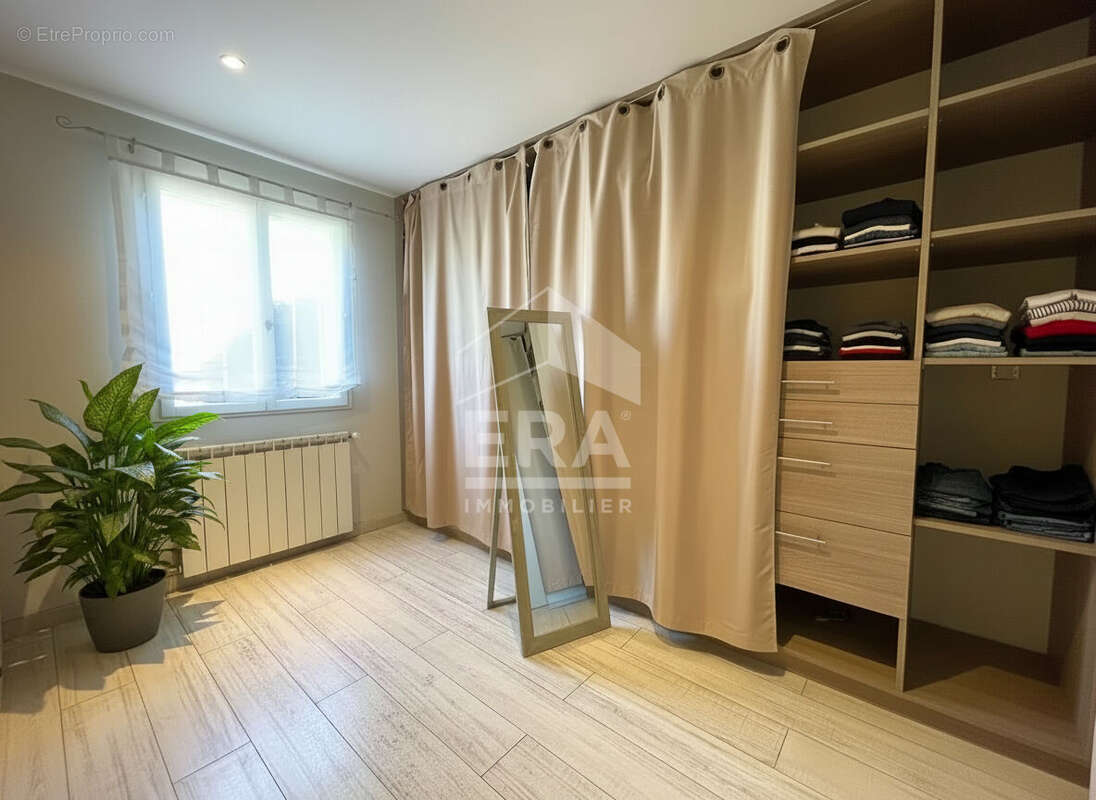 Maison à PERNES-LES-FONTAINES