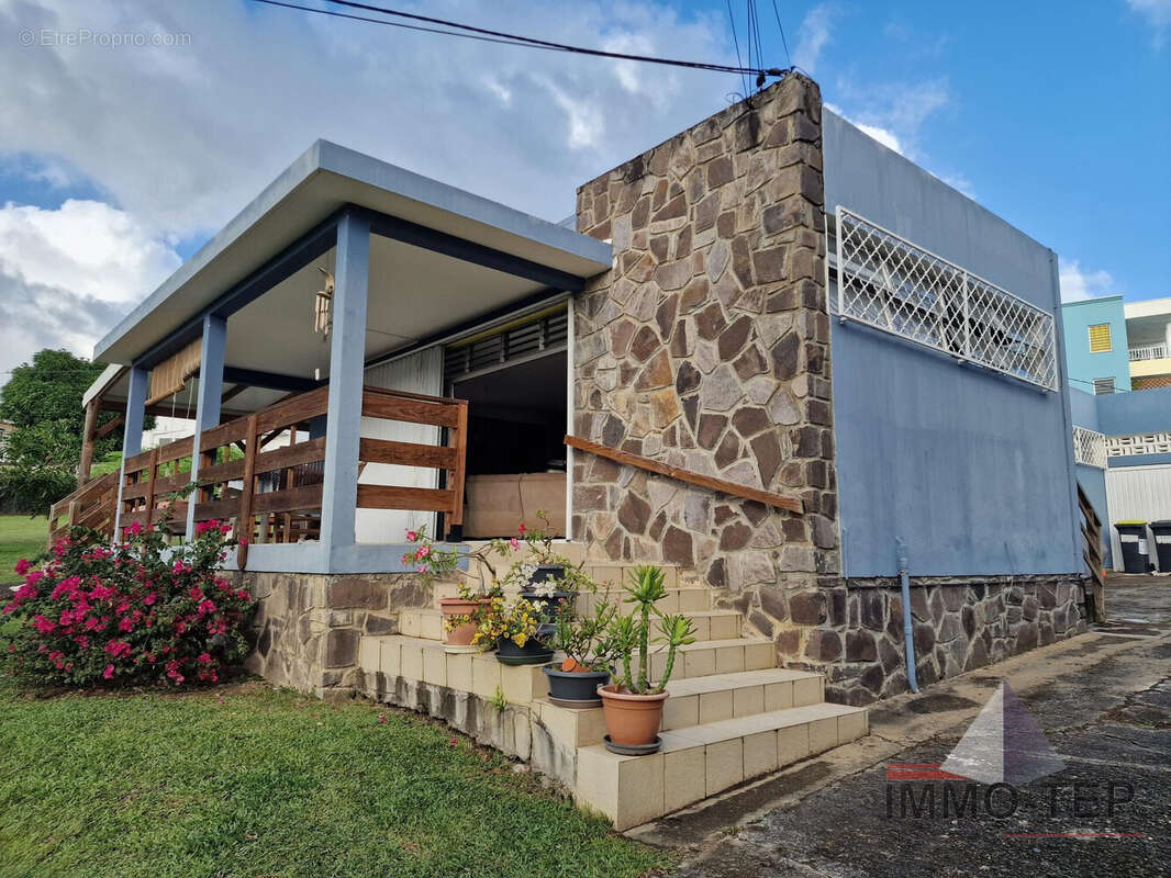 Maison à SCHOELCHER