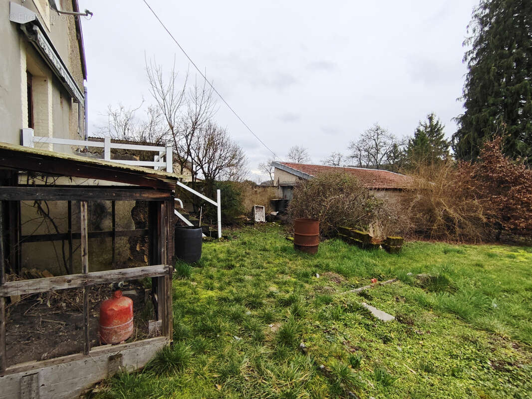 Maison à VANNES-LE-CHATEL