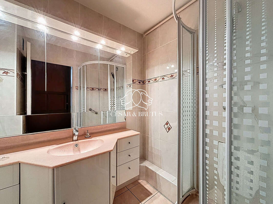 Appartement à LYON-9E