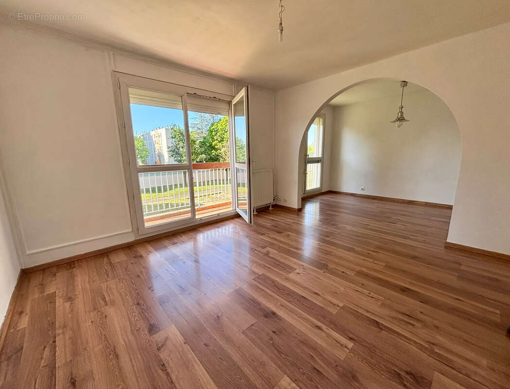 Appartement à SAINT-FONS
