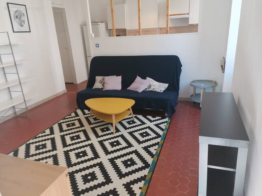 Appartement à MARSEILLE-5E